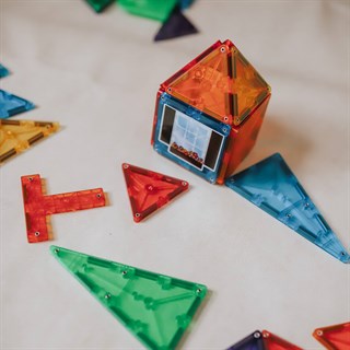 Magna-Tiles%20-%20Ev%20-%2028%20Parça